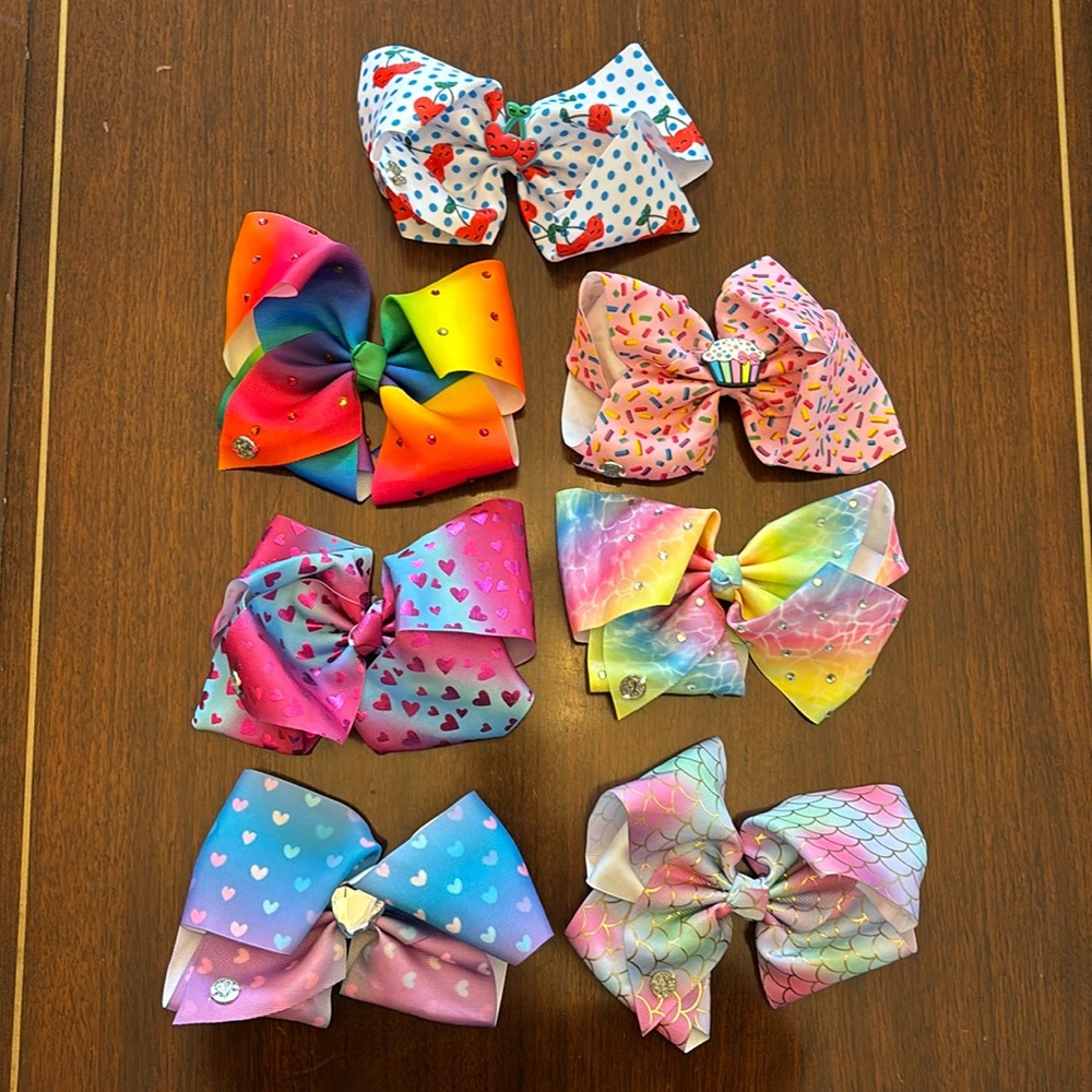JoJo Bows